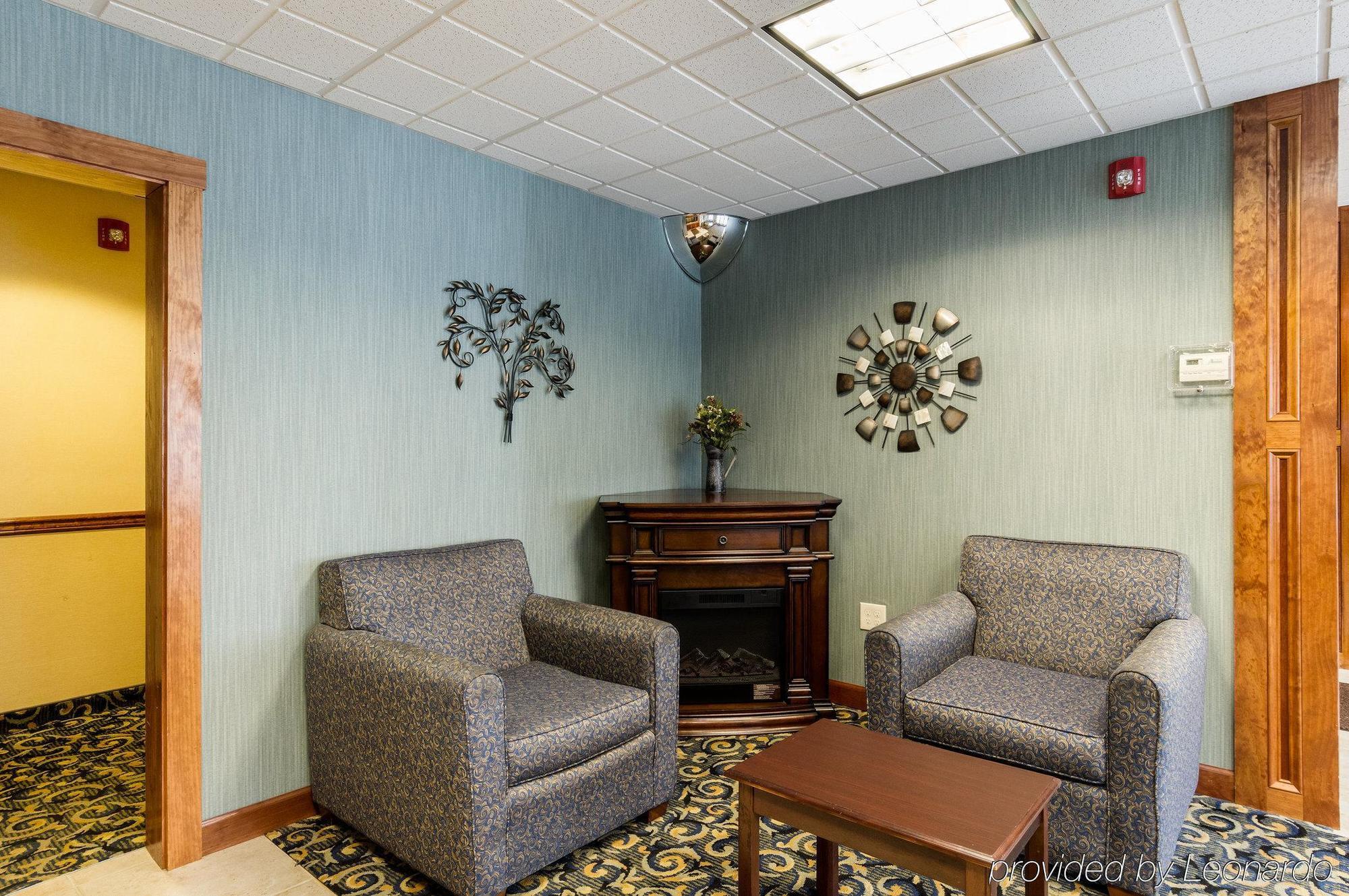 Towneplace Suites By Marriott Hadley Amherst Esterno foto