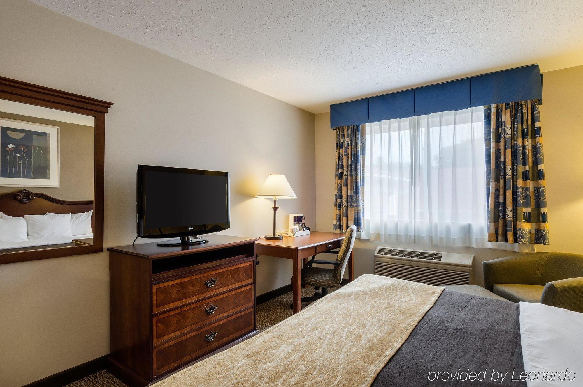 Towneplace Suites By Marriott Hadley Amherst Esterno foto