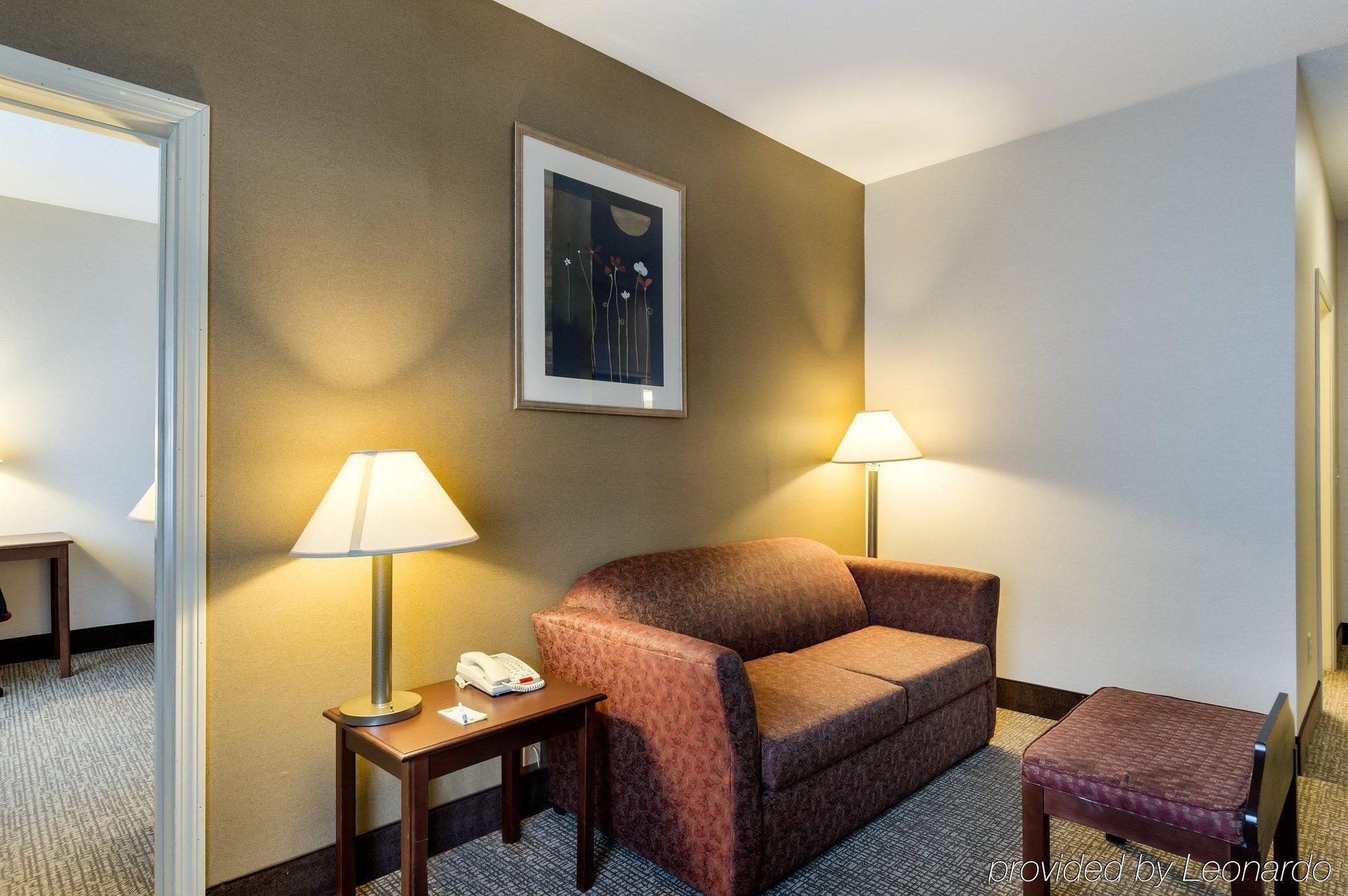 Towneplace Suites By Marriott Hadley Amherst Esterno foto
