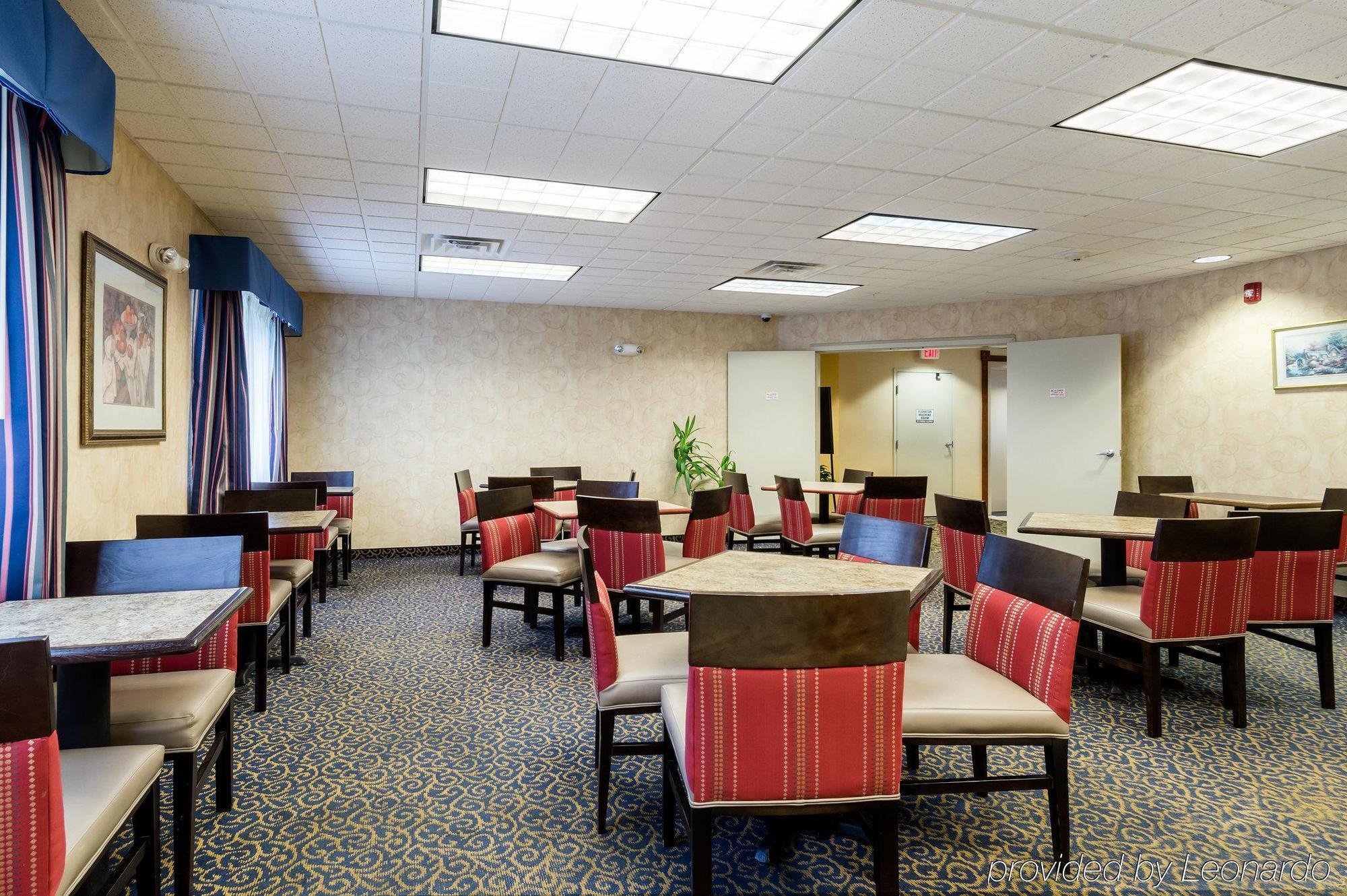 Towneplace Suites By Marriott Hadley Amherst Esterno foto