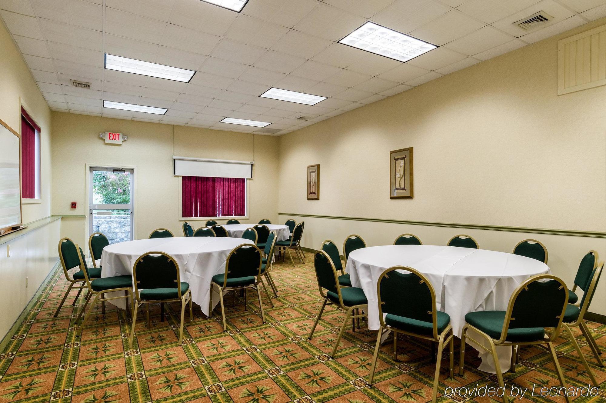 Towneplace Suites By Marriott Hadley Amherst Esterno foto