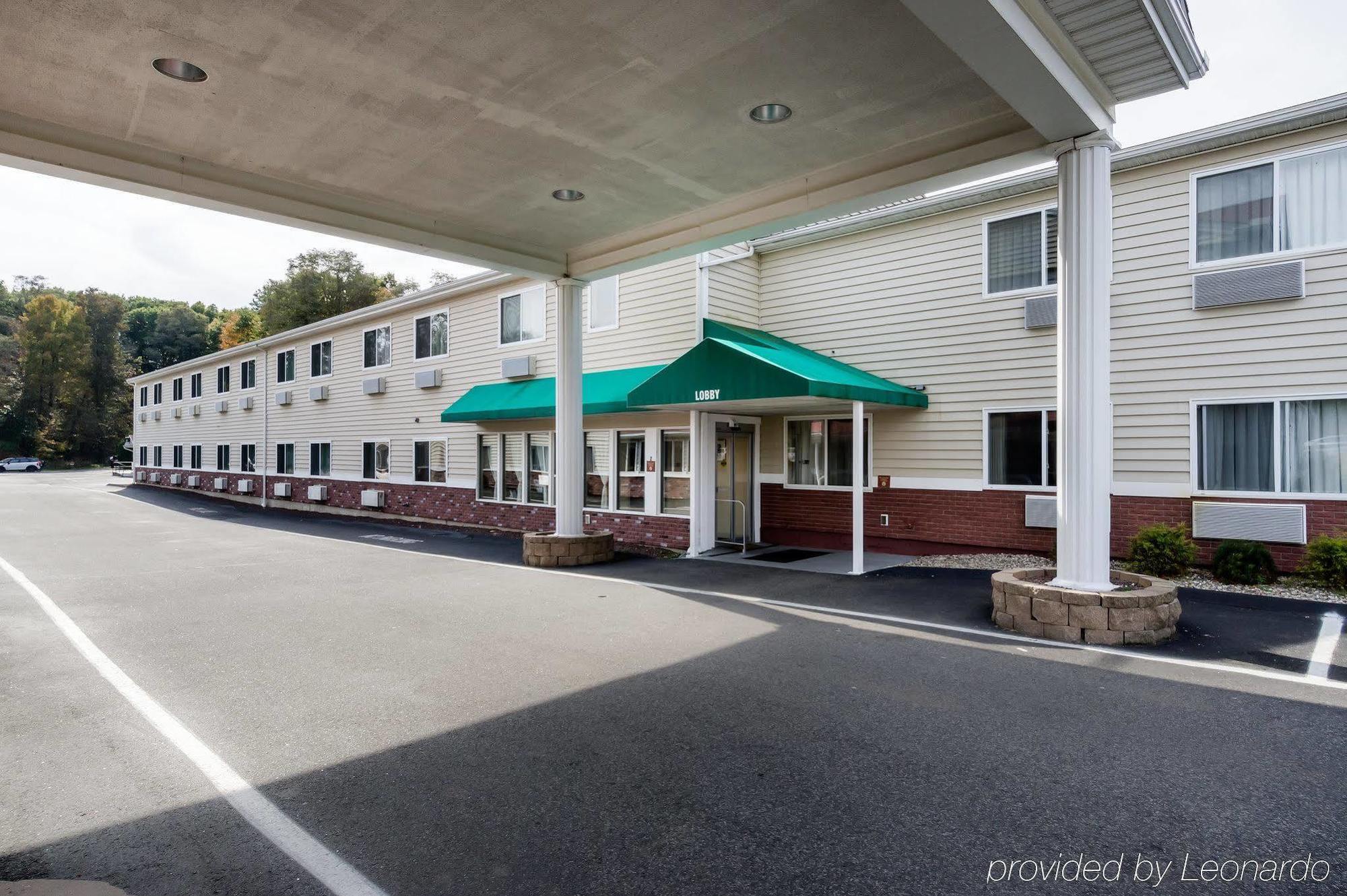 Towneplace Suites By Marriott Hadley Amherst Esterno foto