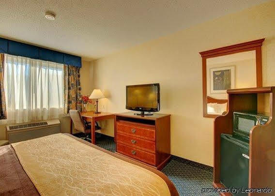 Towneplace Suites By Marriott Hadley Amherst Esterno foto